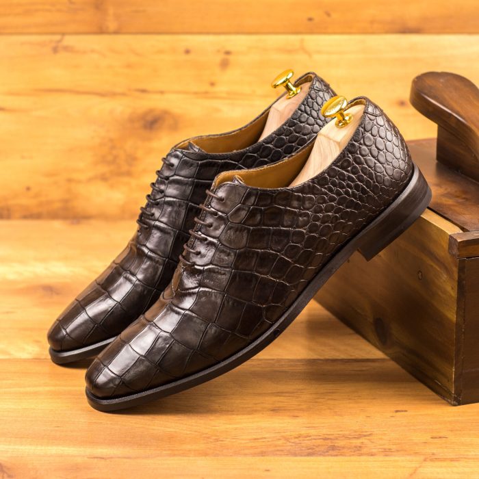 Mens whole cut dress shoes