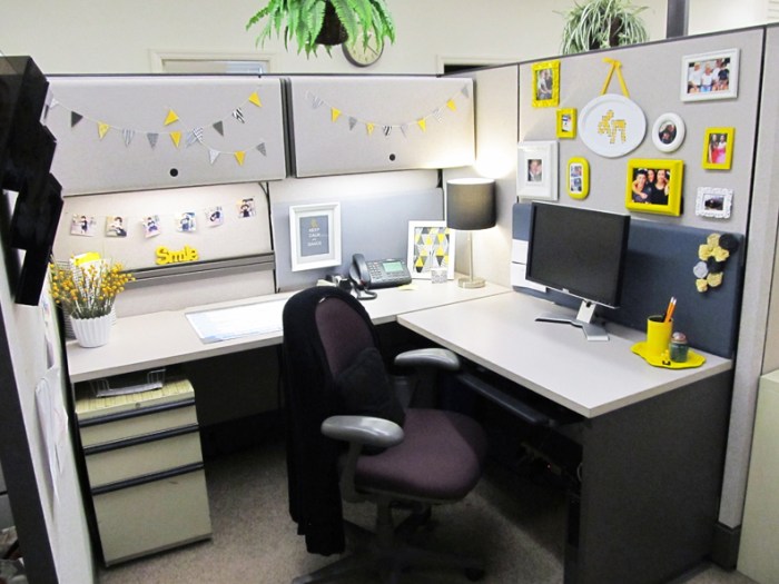 How to decorate small home office