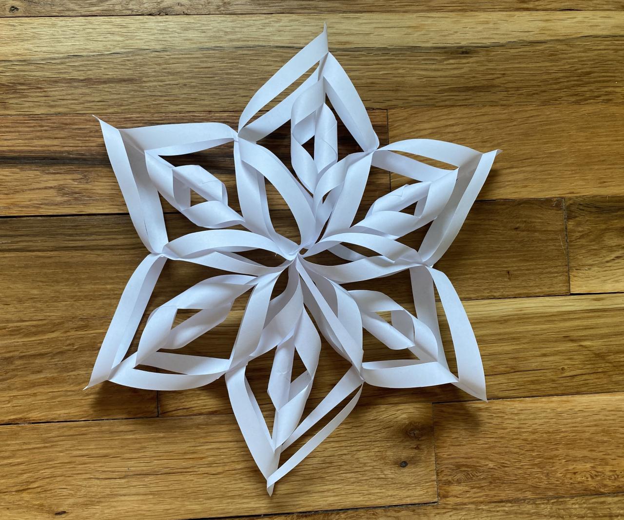 Snowflakes make snowflake steps flakes onelittleproject flatten carefully unfold inexpensive ofwea