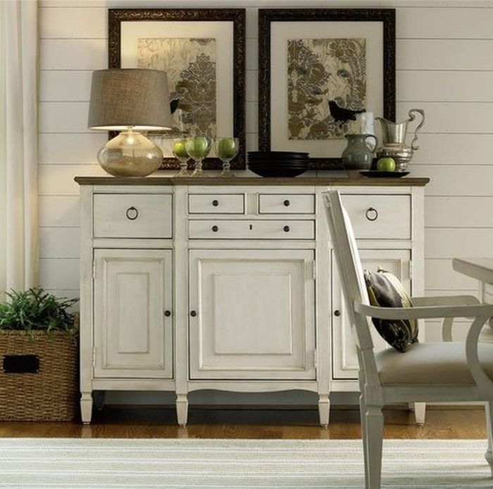 How to decorate a dining room sideboard