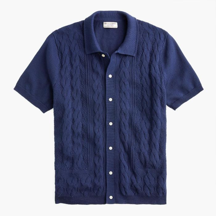 Men's button down short sleeve dress shirt