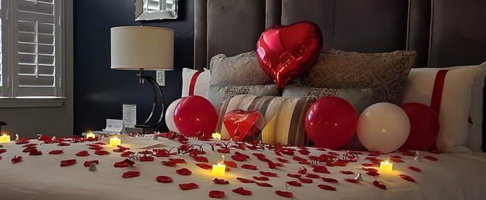 How to decorate hotel room for romantic night